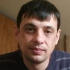 Юрий, 42