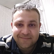 Роман, 38