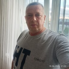 Радомир, 45