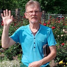 Виталий, 67