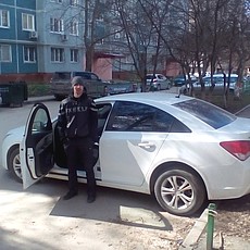 Слава, 40