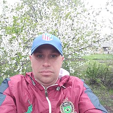 Слава, 42