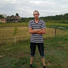 Юра, 38