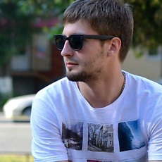 Сева, 32