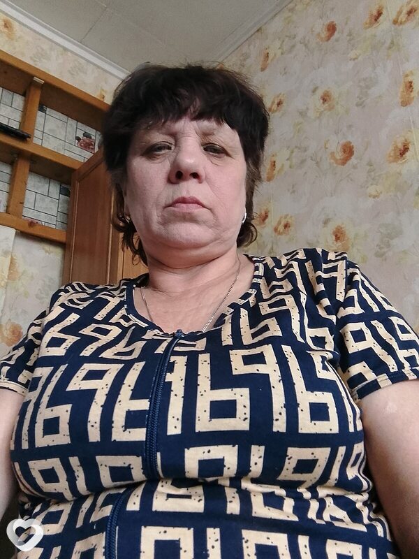 Оля