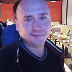 Валентин, 44