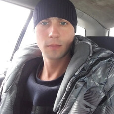 Михаил, 33
