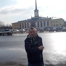 Ярослав, 36