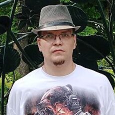 Валентин, 36