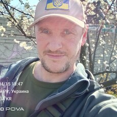 Слава, 42