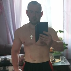 Толя, 39