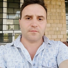 Макс, 44