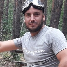 Антон, 37