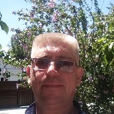 Валя, 42