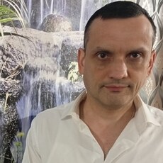 Юра, 40