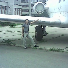 Роман, 44