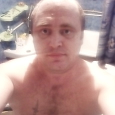 Ден, 40