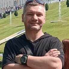 Толя, 48