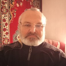 Виталий, 61
