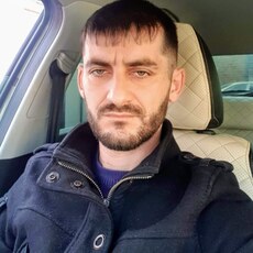Яков, 35