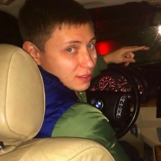 Юра, 37