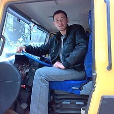 Толя, 36