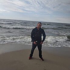Юрий, 37