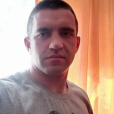 Борис, 29