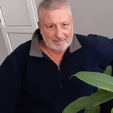 Толя, 63