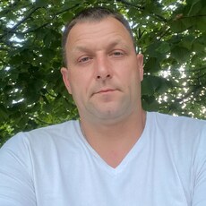 Сеня, 41