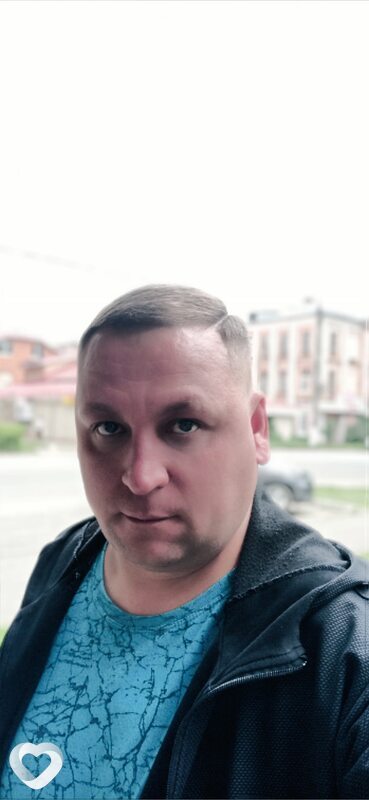 Артём