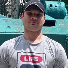 Коля, 39
