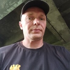 Назар, 42