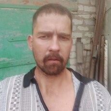 Тарас, 32