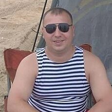 Юра, 34