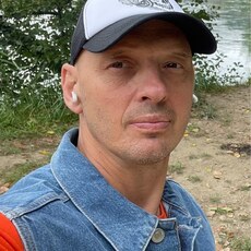Владлен, 53