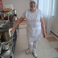 Рая, 70