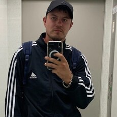 Юра, 29
