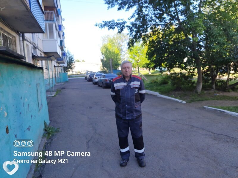 Толя