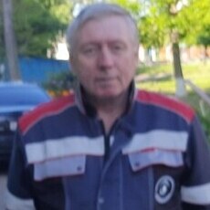Толя, 51