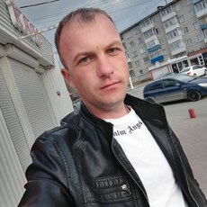 Эдик, 33