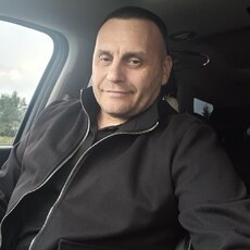 Лаврик, 51