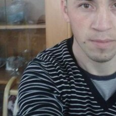 Гена, 37
