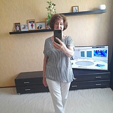 Валентина, 64