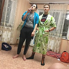 Яша, 22
