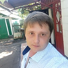 Коля, 32
