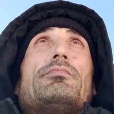 Михаил, 44