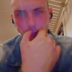 Назар, 27