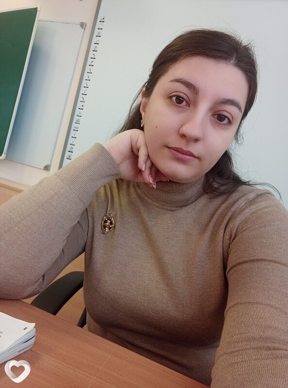 Оля