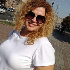 Мила, 48